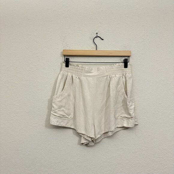 MABLE Linen-Blend Sandy Beaches Smocked Waist Shorts in Natural w Pockets - Picture 1 of 9